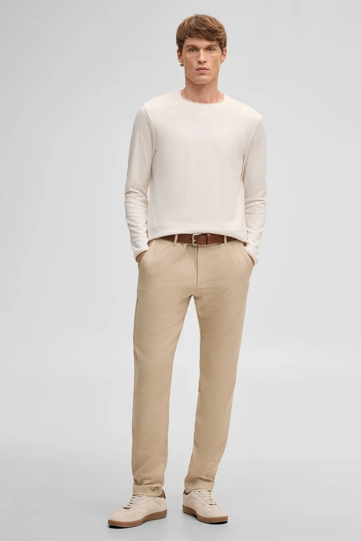 Mène à la page produit « T-shirt à manches longues Prospect, blanc cassé »