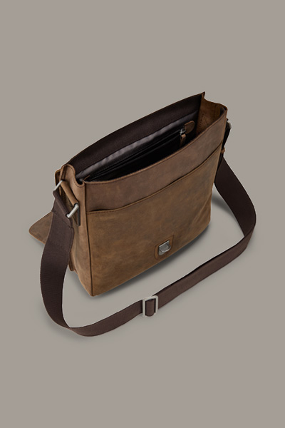 Richmond messenger bag in vintage brown