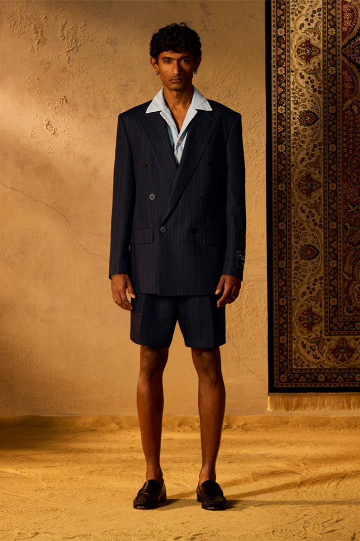 Führt zu Look-Detailseite „Shop the Look“