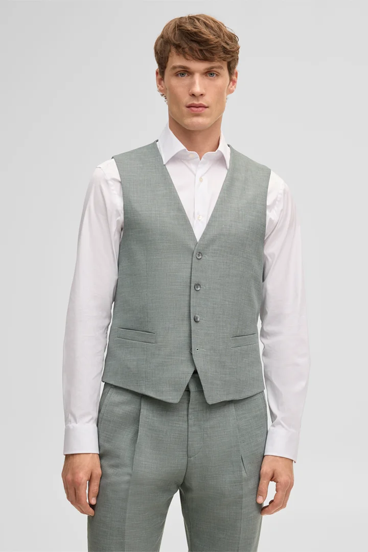 Leads to product detail page "Gyl waistcoat, green"