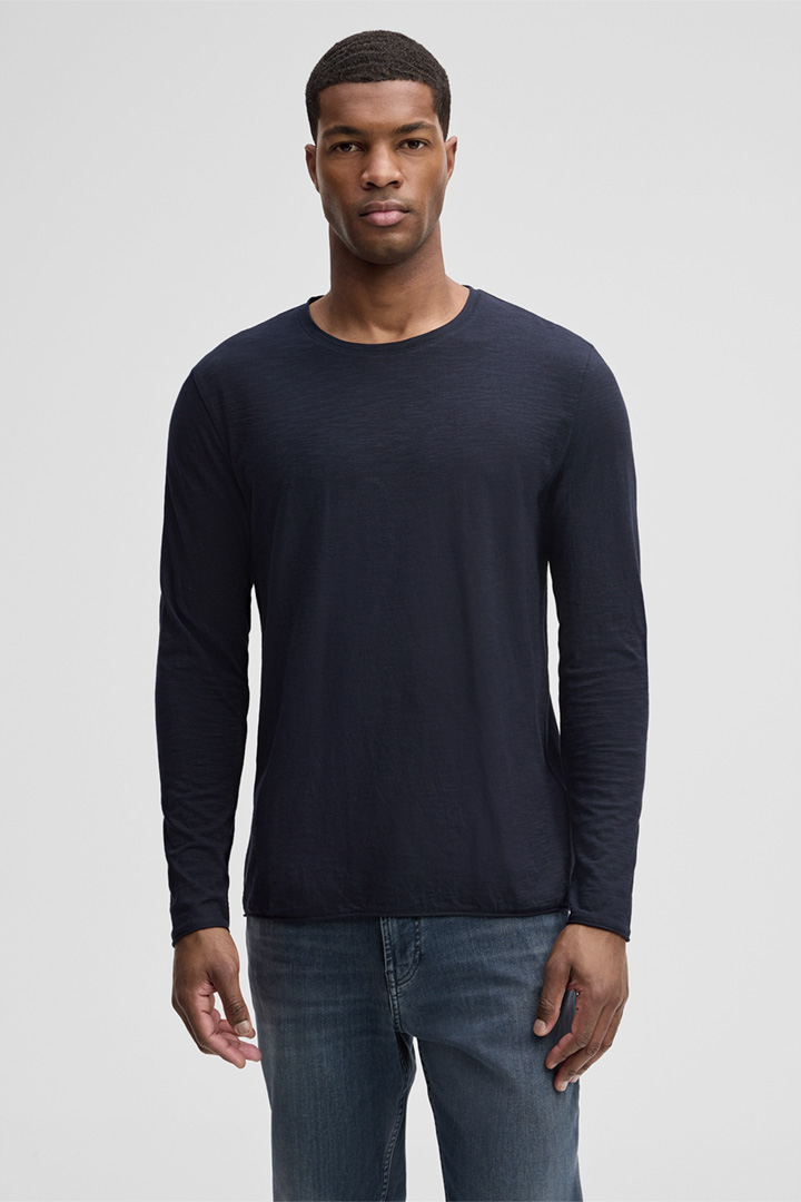 Leads to product detail page "Colin Long-sleeved Top in Navy"