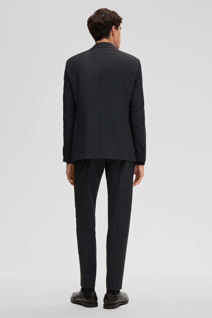 Führt zu Produktdetailseite „Anzug Aidan-Melwin, dunkelgrau gemustert"