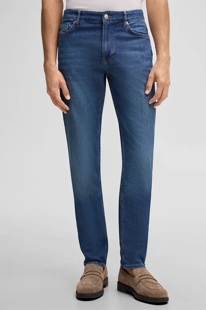 Leads to product detail page "Seb jeans, denim blue"