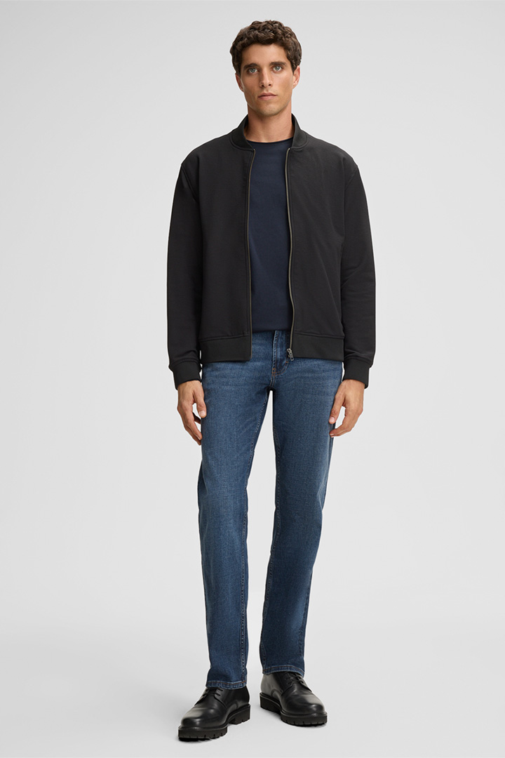 Leads to product detail page "Tyler Long-sleeved Top in Dark Blue"