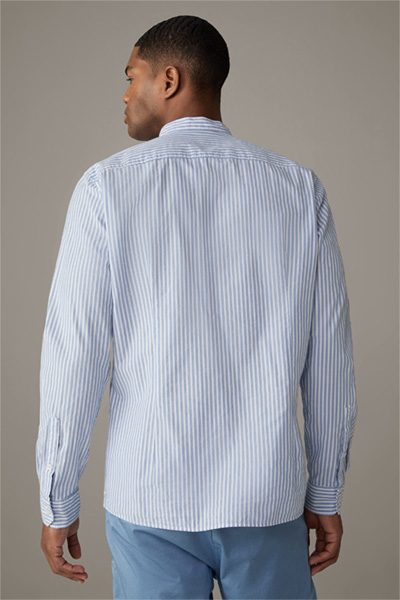Chemise en coton Cadan, en bleu clair/blanc à rayures